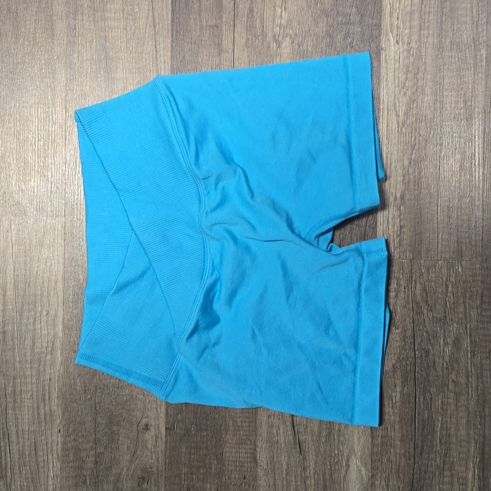 Nwot scrunch butt gymshort